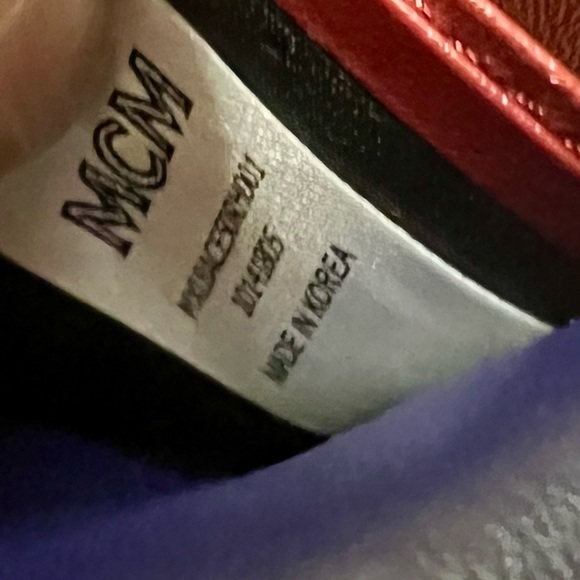 SOLD ! MCM Leather Bifold Long Wallet - Picture 9 of 9